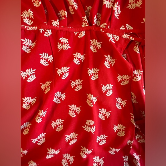 ❤️ NWT Red Wrap Dress - Picture 8 of 12